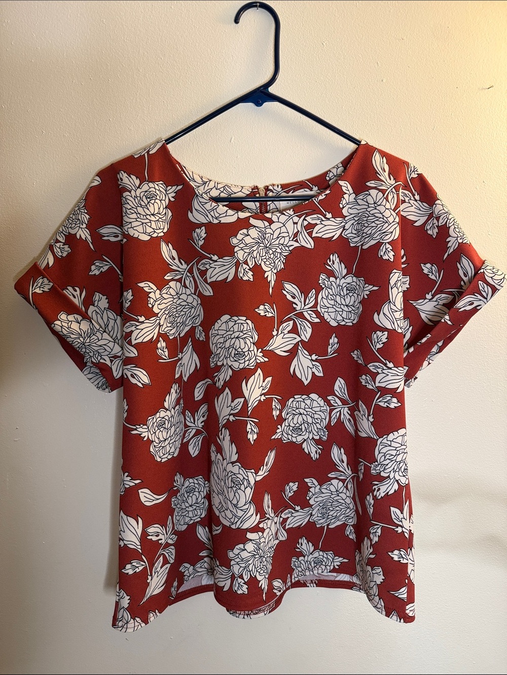 MELLODAY Rust Floral Exposed Zip High Low Blouse Size M